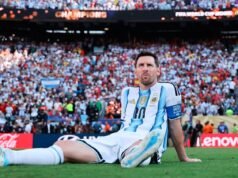Messi não irá para a Argentina com seus companheiros da seleção