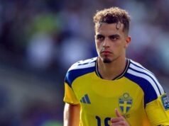 Brighton está fazendo uma jogada para Yassin Ayari enquanto Spurs e Liverpool fazem uma jogada agressiva