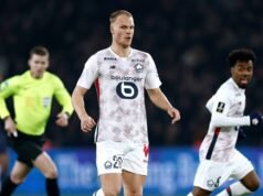 O Celtic disse que um acordo era possível, já que os Hoops fizeram uma jogada por Mitchell Baker