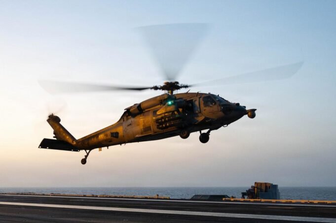 Os EUA encerram a busca por um piloto da Marinha que desapareceu quando um helicóptero caiu durante a guerra do Irã Os EUA encerram a busca por um piloto da Marinha que desapareceu quando um helicóptero caiu durante a guerra do Irã