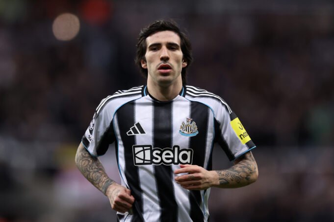 Tonali mudou-se do Newcastle United para o Tottenham