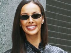Maya Jama surpreende a TV dos EUA com roupa de pele de cobra enquanto explica por que desapareceu da villa Love Island