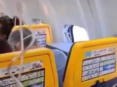 O NTSB dos EUA investiga um voo da Ryanair em que os passageiros quase foram sugados para fora de uma janela
