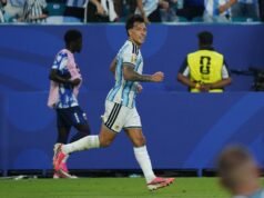 “Os torcedores devem estar muito orgulhosos da seleção nacional”