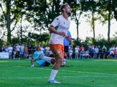 Sierhuis marca o primeiro gol pelo NEC, jogador emprestado do Feyenoord tem uma conversa ‘clara’ com Van Bronckhorst