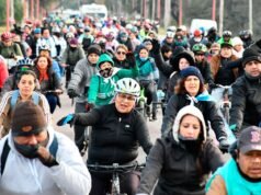 Centenas de fiéis participaram da primeira peregrinação de bicicleta ao santuário de Mama Antola.