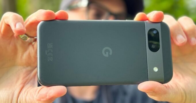 Meu antigo Pixel continua obtendo os recursos de IA que a Apple deseja para o iPhone mais recente