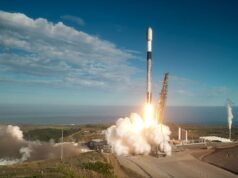 Foguete SpaceX Falcon 9 lança satélites Starlink em órbita um dia após raro lançamento