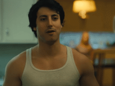 Anthony Ippolito como Sylvester Stallone