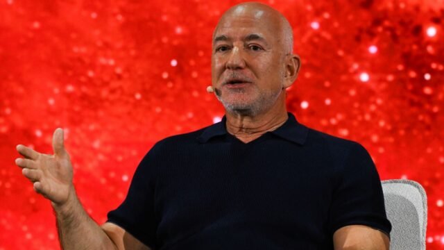 skysports-jeff-bezos-liverpool_7303861.jpg