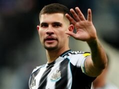 Notícias sobre transferência de Bruno Guimarães: Capitão do Newcastle diz ao clube que quer ingressar no Arsenal após ser eliminado da Copa do Mundo pelo Brasil | Notícias de futebol