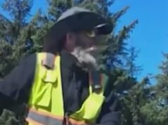 As autoridades o limparam. Tiro em homem de Oregon gritando insultos raciais Atacou dono de uma loja de frutas até a morte