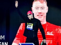 Tom Dean na histórica batalha de revezamento com Kyle Chalmers