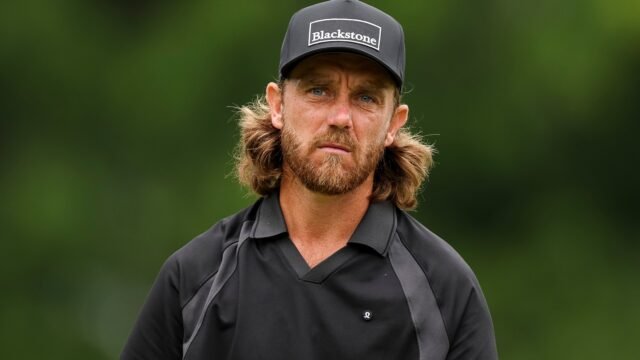 tommy-fleetwood-england-looks-playing-1078959449.jpg