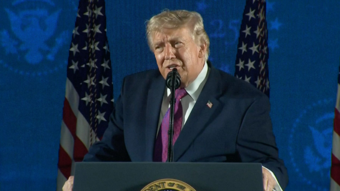 Trump chama os comunistas de ‘ameaça séria’ na comemoração do 250º aniversário dos EUA | Notícias de Donald Trump