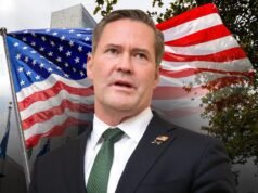 O Embaixador Mike Waltz diz que os Estados Unidos estão substituindo a ajuda externa por acordos comerciais