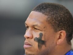 Alaric Jackson, dos Rams, não enfrenta acusações criminais após sua prisão