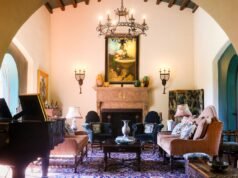 Casa histórica de Wallace Neff restaurada após descoberta de planos ocultos
