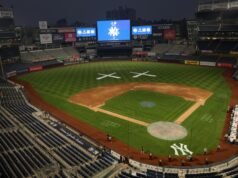 O jogo de sábado dos Dodgers contra os Yankees foi adiado por causa da chuva