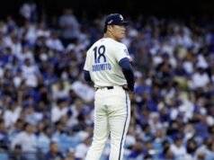 Yoshinobu Yamamoto teve um começo difícil quando os Dodgers perderam para o Arizona