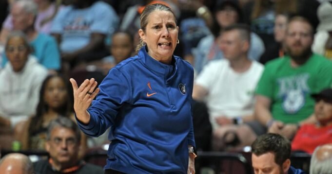 A técnica do Lynx, Cheryl Reeve, estabeleceu um recorde da WNBA com sua 380ª vitória na carreira