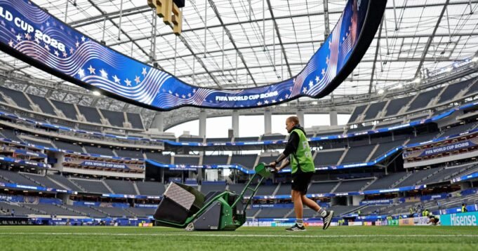 A grama da FIFA nos estádios da NFL reacende o debate sobre a grama artificial A grama da FIFA nos estádios da NFL reacende o debate sobre a grama artificial