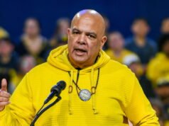 Michigan anuncia que AD Warde Manuel renunciará no final do ano civil
