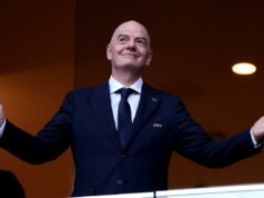 O chefe da FIFA, Gianni Infantino, sob ataque por causa das travessuras do cartão vermelho dos EUA