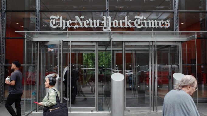 New York Times diz que investigação interna sobre Dianna Russini “ainda está em andamento” New York Times diz que investigação interna sobre Dianna Russini “ainda está em andamento”