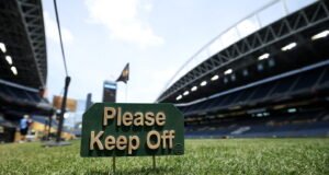 A NFLPA deve concentrar a pressão do gramado em um time de cada vez, começando pelos Seahawks