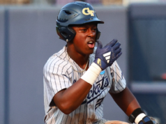 Vahn Lackey, uma provável escolha entre os cinco primeiros do Draft da MLB, sabe que pode ser uma inspiração como apanhador negro