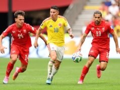 Suíça e Colômbia ainda não marcaram. Shaka e zakaria amarela