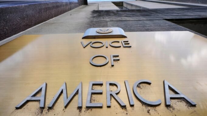 Meu noivo apoia a Voice of America. A América deveria apoiá-lo.