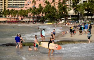 Irmão de Tulsi Gabbard acusado de aliciamento infantil em Honolulu