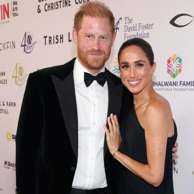 Príncipe Harry e Meghan Markle retornam ao Reino Unido com filhos 6 anos após deixarem os deveres reais Príncipe Harry e Meghan Markle retornam ao Reino Unido com filhos 6 anos após deixarem os deveres reais