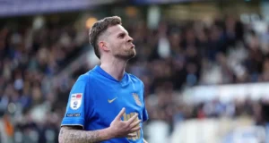 O ex-atacante do Werder Marvin Ducksch abriu para a saída do Birmingham e o retorno da Alemanha Former Werder striker Marvin Ducksch open to Birmingham exit and Germany return