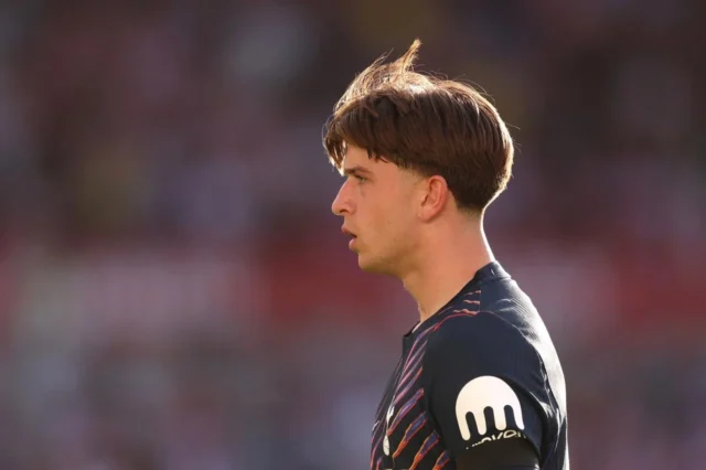 Colônia ainda está confiante em contratar o jovem do Tottenham Colônia ainda está confiante em contratar o jovem do Tottenham