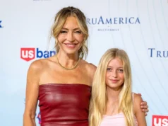 A filha de Eric Dane, Georgia, está fazendo sua estreia como atriz ao lado da mãe Rebecca Gayheart Eric Dane's Daughter Georgia Making Acting Debut With Mom Rebecca Gayheart