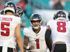 Tua Tagovailoa ao ser vaiado pela torcida dos Golfinhos: “É o que é” Tua Tagovailoa on being booed by Dolphins fans: "It is what it is"