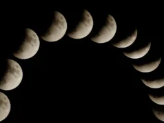 A noite em que quase vimos uma “lua de sangue” (e por que adoro quase acidentes na astronomia) a dark red moon on the left is a sliver of light