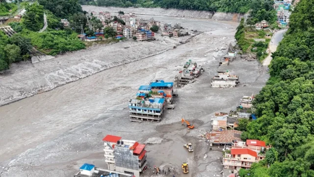 Tragédia das inundações no Nepal: 359 mortos, mais de 900 desaparecidos. 300 índios temem desaparecidos Tragédia das inundações no Nepal: 359 mortos, mais de 900 desaparecidos. 300 índios temem desaparecidos