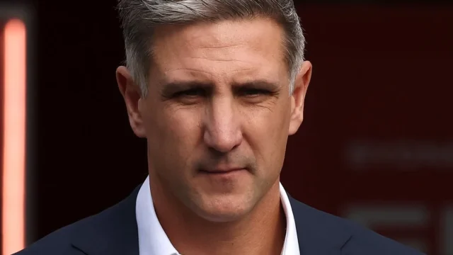Jogador do Sydney Swans é preso em suposto ‘incidente grave’ Jogador do Sydney Swans é preso em suposto ‘incidente grave’