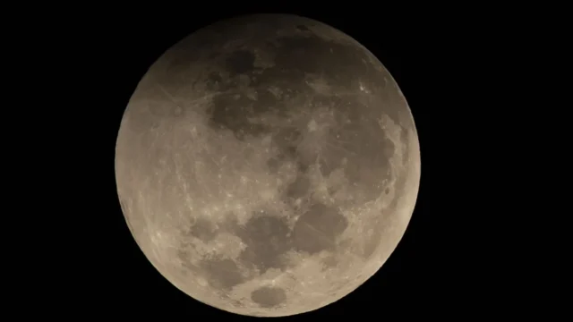 O que esperar de cada fase do eclipse lunar parcial de 27 e 28 de agosto O que esperar de cada fase do eclipse lunar parcial de 27 e 28 de agosto