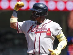 Por que a temporada de montanha-russa dos Braves fez da National League East a corrida de playoffs mais interessante do ano How the Braves' roller coaster season has made the NL East the most interesting playoff race of the year
