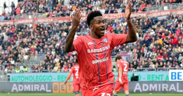 O jogador de futebol da Série A francesa Yael Trepy está na UTI após quase se afogar O jogador de futebol da Série A francesa Yael Trepy está na UTI após quase se afogar