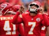 O field goal de 69 jardas de Harrison Butker demonstra a mais recente grande controvérsia de pontuação da NFL Harrison Butker celebrates after scoring during an NFL preseason game between the Kansas City Chiefs and Los Angeles Rams.