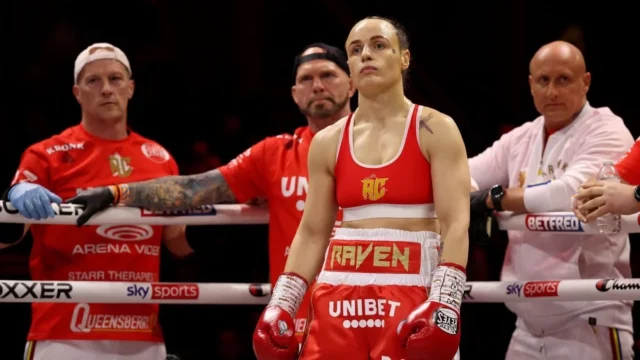 Boxeador Raven Chapman passa por cirurgia de emergência devido a hemorragia cerebral