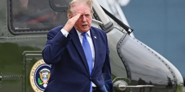 Trump aposta tudo na ‘ilusão eterna’ fadada a causar ‘desastre’: especialista Trump aposta tudo na ‘ilusão eterna’ fadada a causar ‘desastre’: especialista