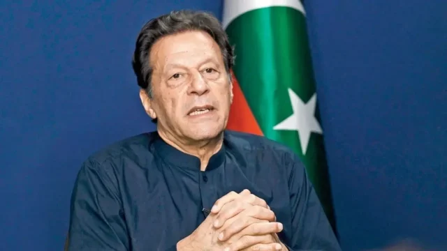 Imran Khan hospitalizado: Khyber Pakhtunkhwa CM acusa o governo federal de violar a ordem da Suprema Corte Imran Khan hospitalizado: Khyber Pakhtunkhwa CM acusa o governo federal de violar a ordem da Suprema Corte