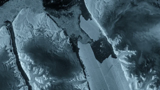 Satélite observa maior perda de gelo flutuante na Groenlândia em mais de uma década | Foto do dia do espaço de 24 de agosto de 2026 Satélite observa maior perda de gelo flutuante na Groenlândia em mais de uma década | Foto do dia do espaço de 24 de agosto de 2026